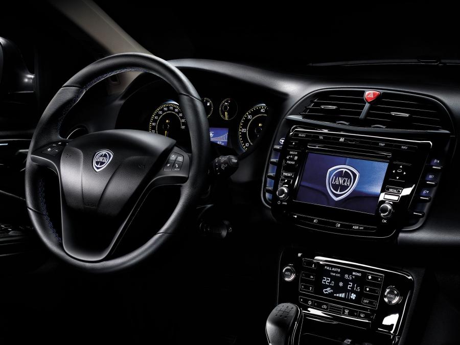  Lancia Delta S by MomoDesign 2013 года  (фото 11 из 39)